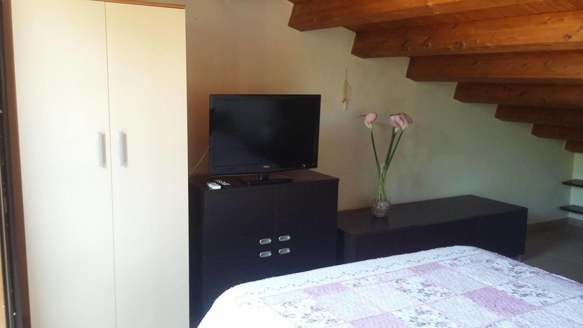B&B Castellazzo Пачеко Екстериор снимка