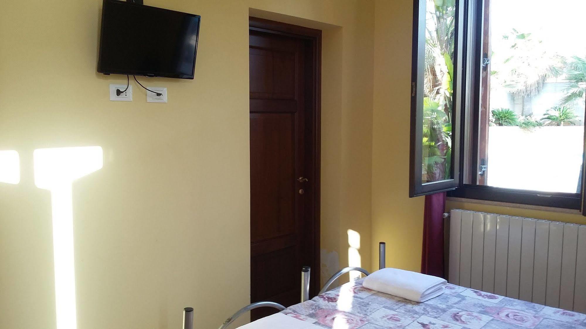 B&B Castellazzo Пачеко Екстериор снимка